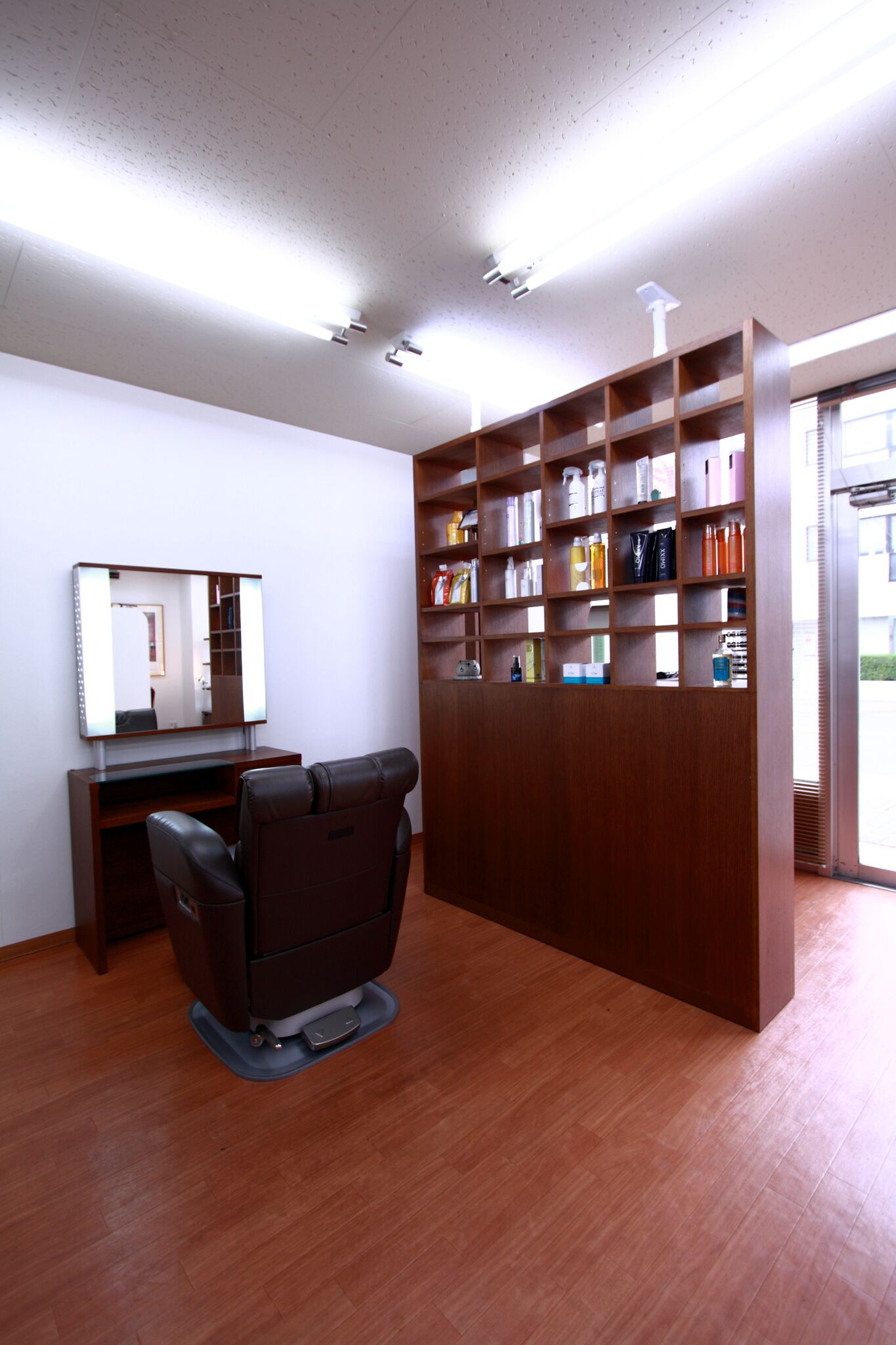 ���e�@�h���b�T�[�@�T�����h���b�T�[�@�X�^�W�I�~���[ ���e�@�J�E���^�[ A�Ŕ� �V���b�v�Ŕ@���ĊŔ@�ؐ��Ŕ@�A�C�A���Ŕ@�X�^���h�Ŕ@���O�Ŕ�