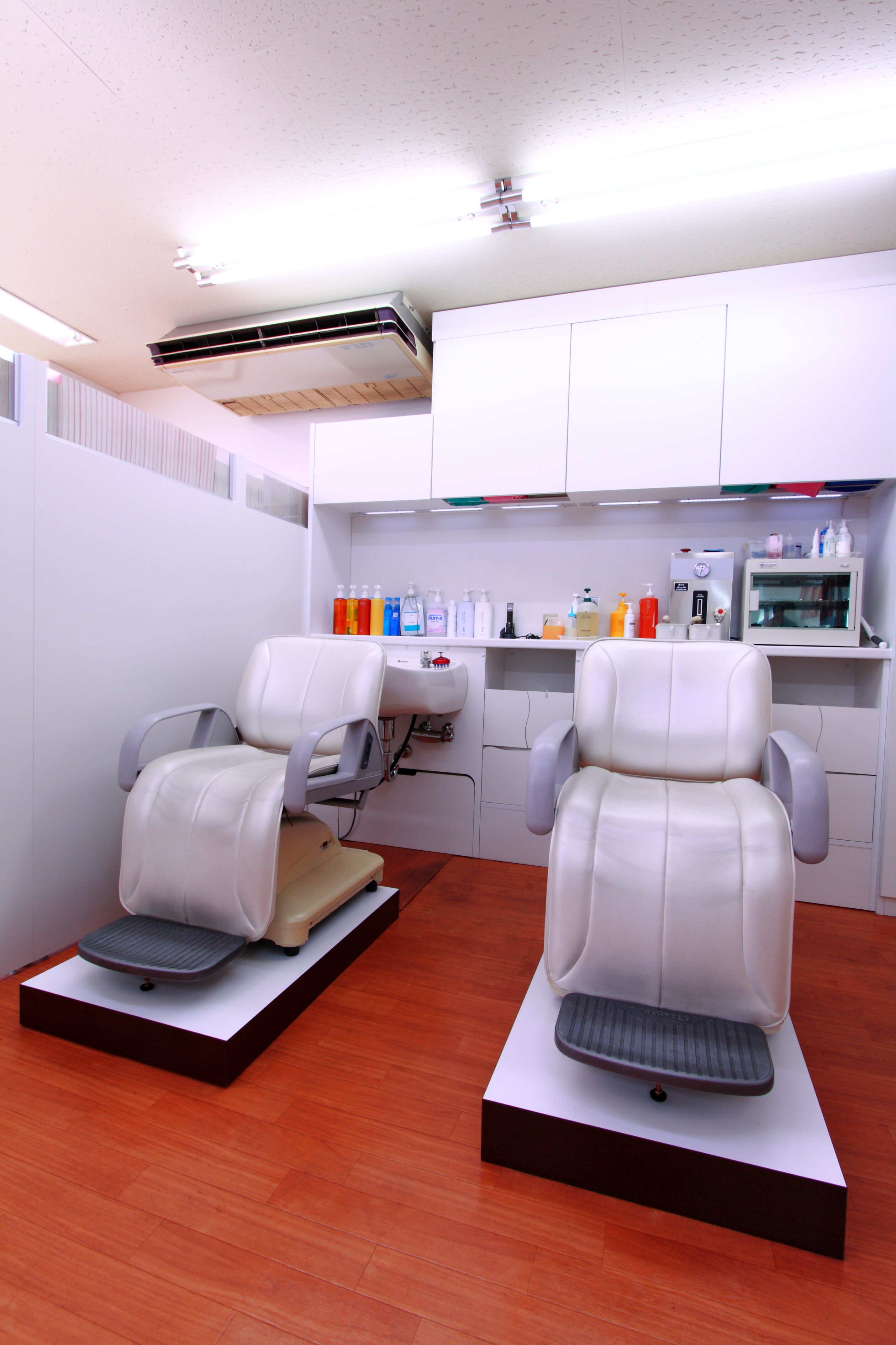 ���e�@�h���b�T�[�@�T�����h���b�T�[�@�X�^�W�I�~���[ ���e�@�J�E���^�[ A�Ŕ� �V���b�v�Ŕ@���ĊŔ@�ؐ��Ŕ@�A�C�A���Ŕ@�X�^���h�Ŕ@���O�Ŕ�